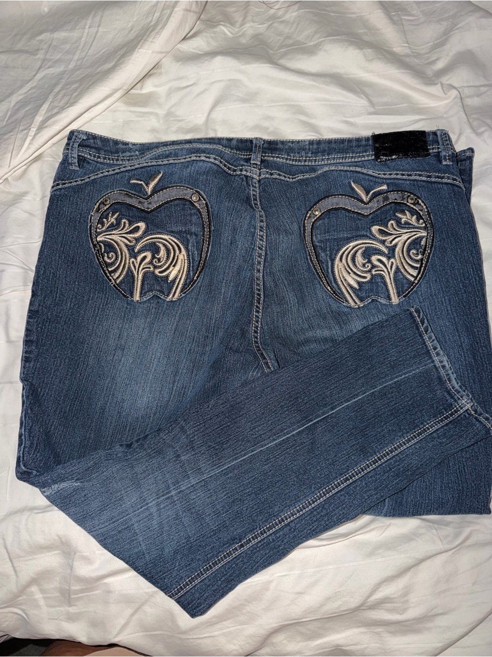 Women's Dark Blue Apple Bottom Heart Back Pocket Jeans